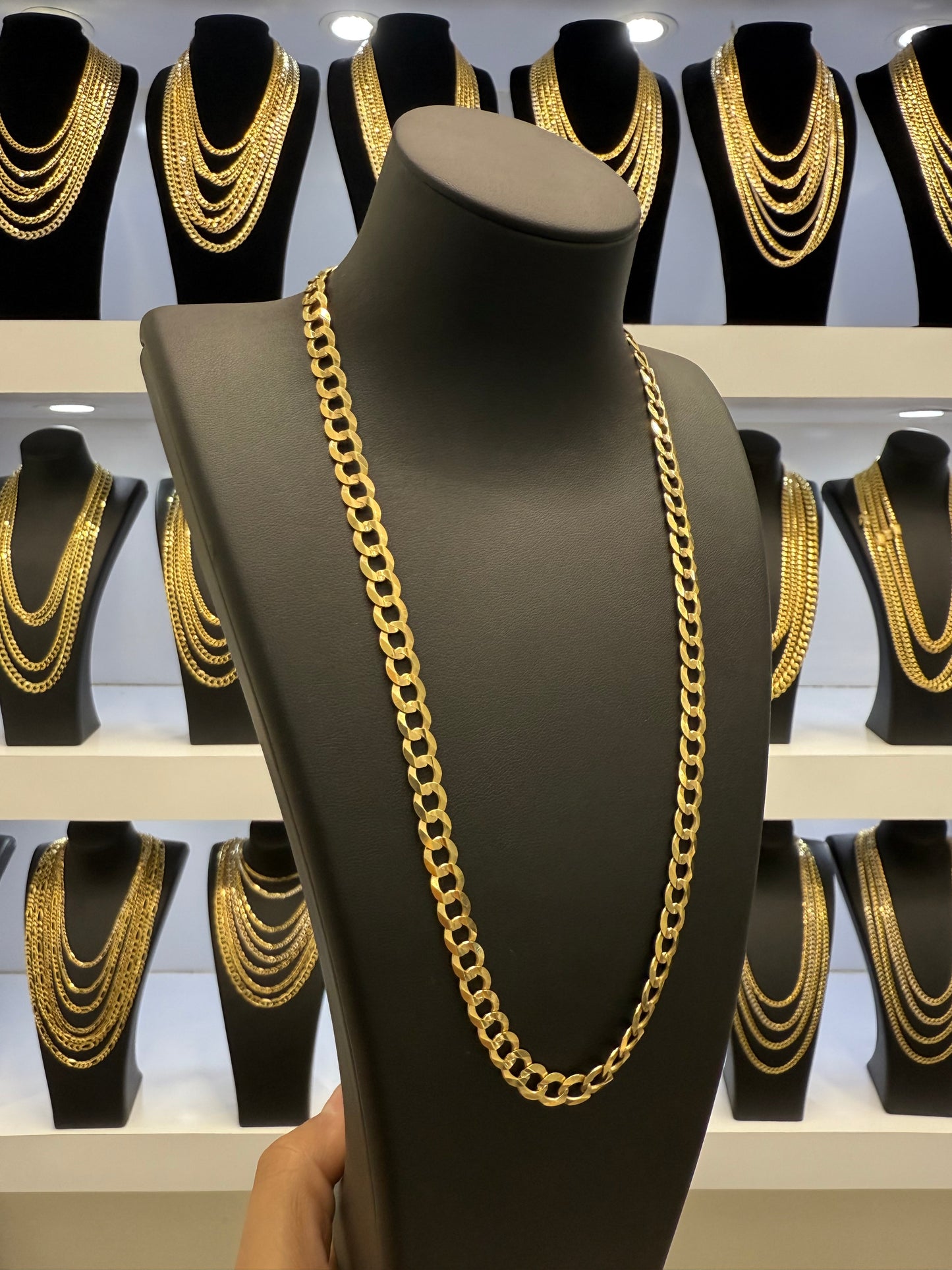 Solid 10k Curb Chain 7mm 20”