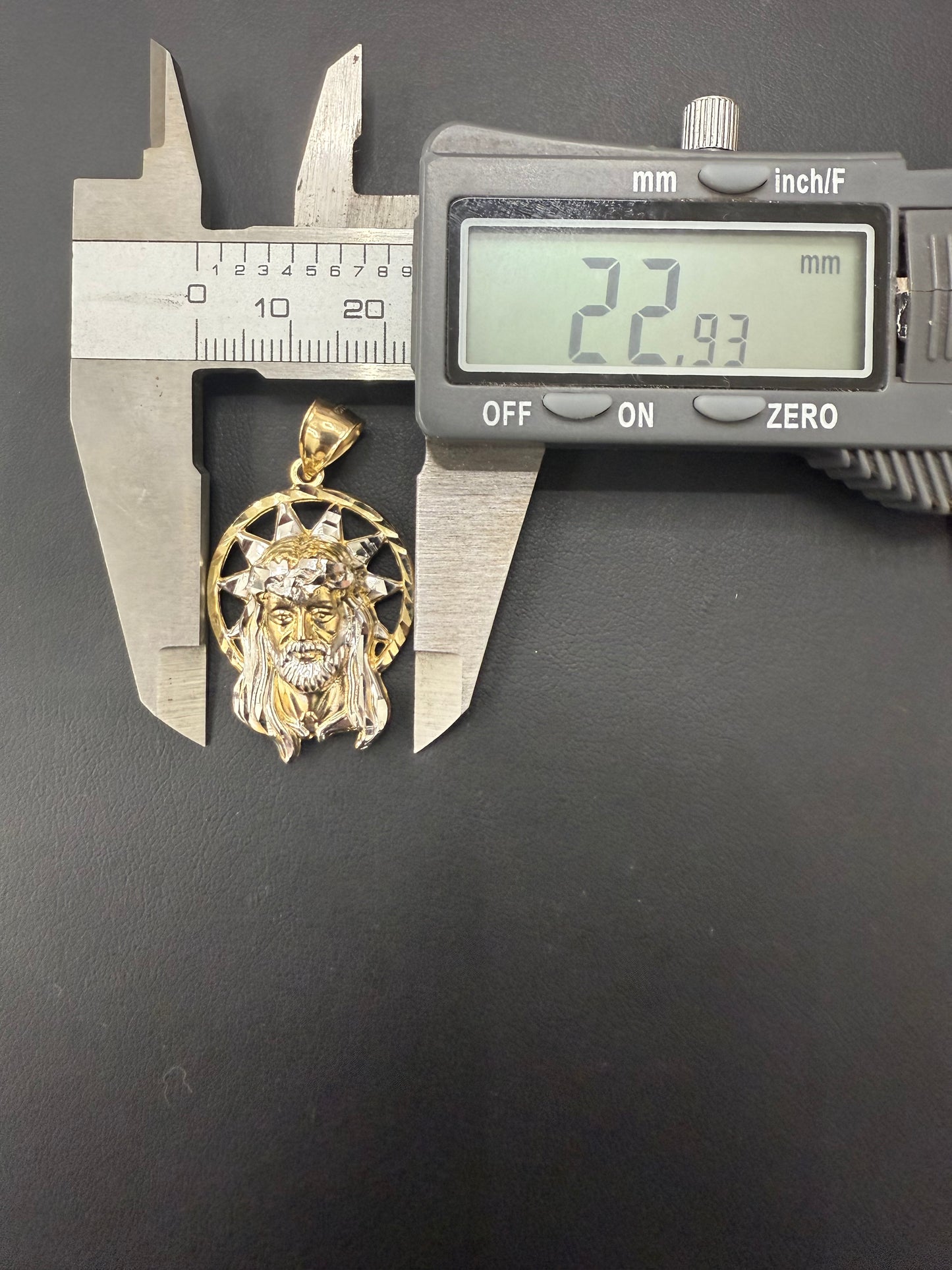 Gold 10k Jesus Pendant