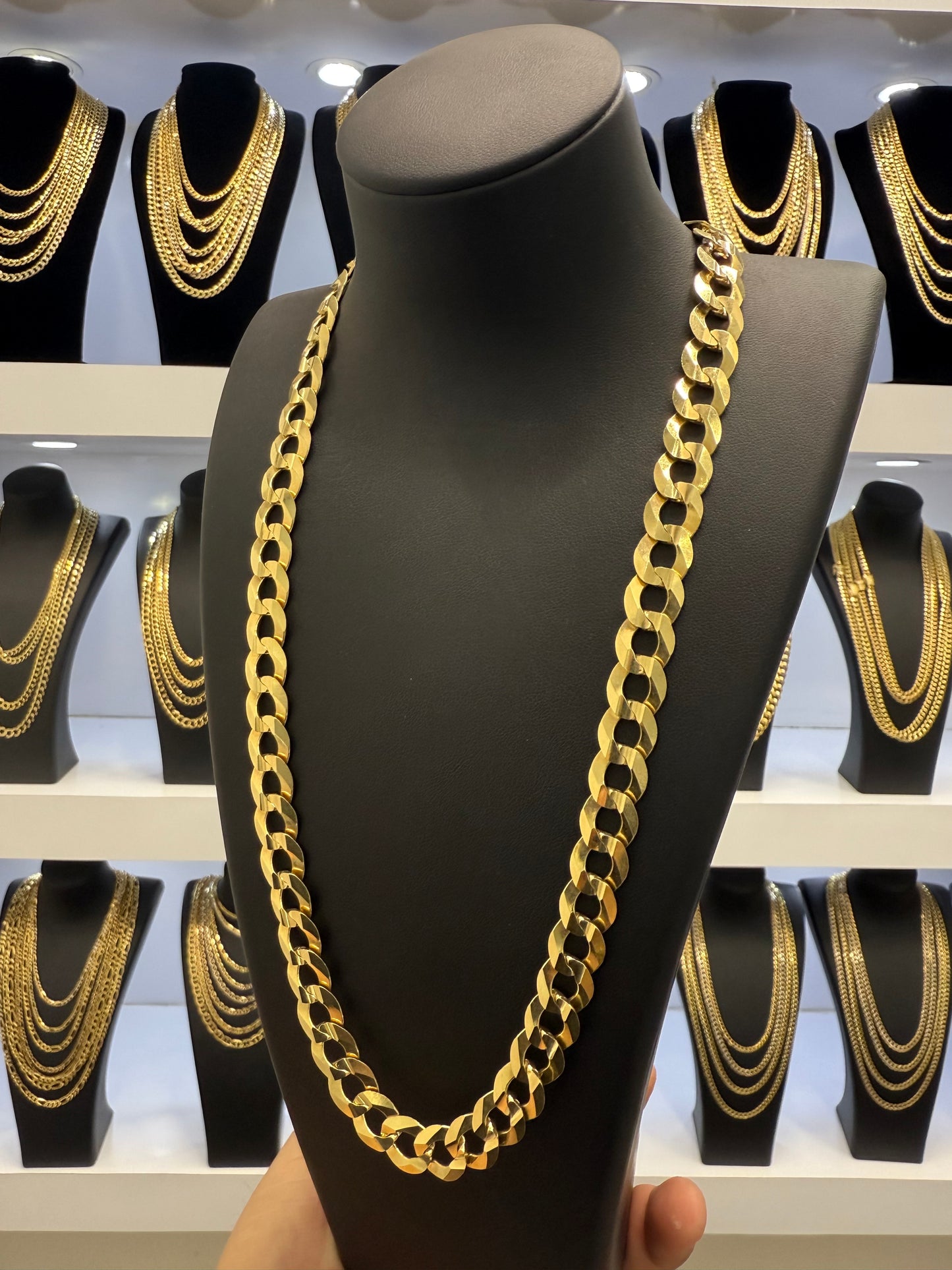 Solid 10k Curb Chain 12mm 20”