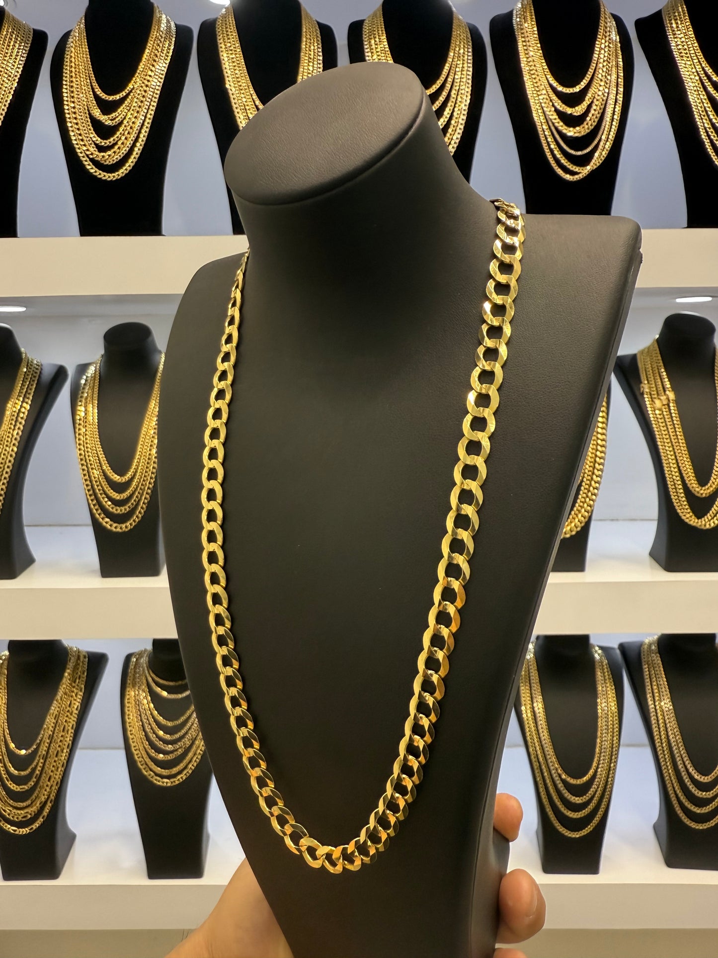 Solid 10k Curb Chain 8.5mm 20”