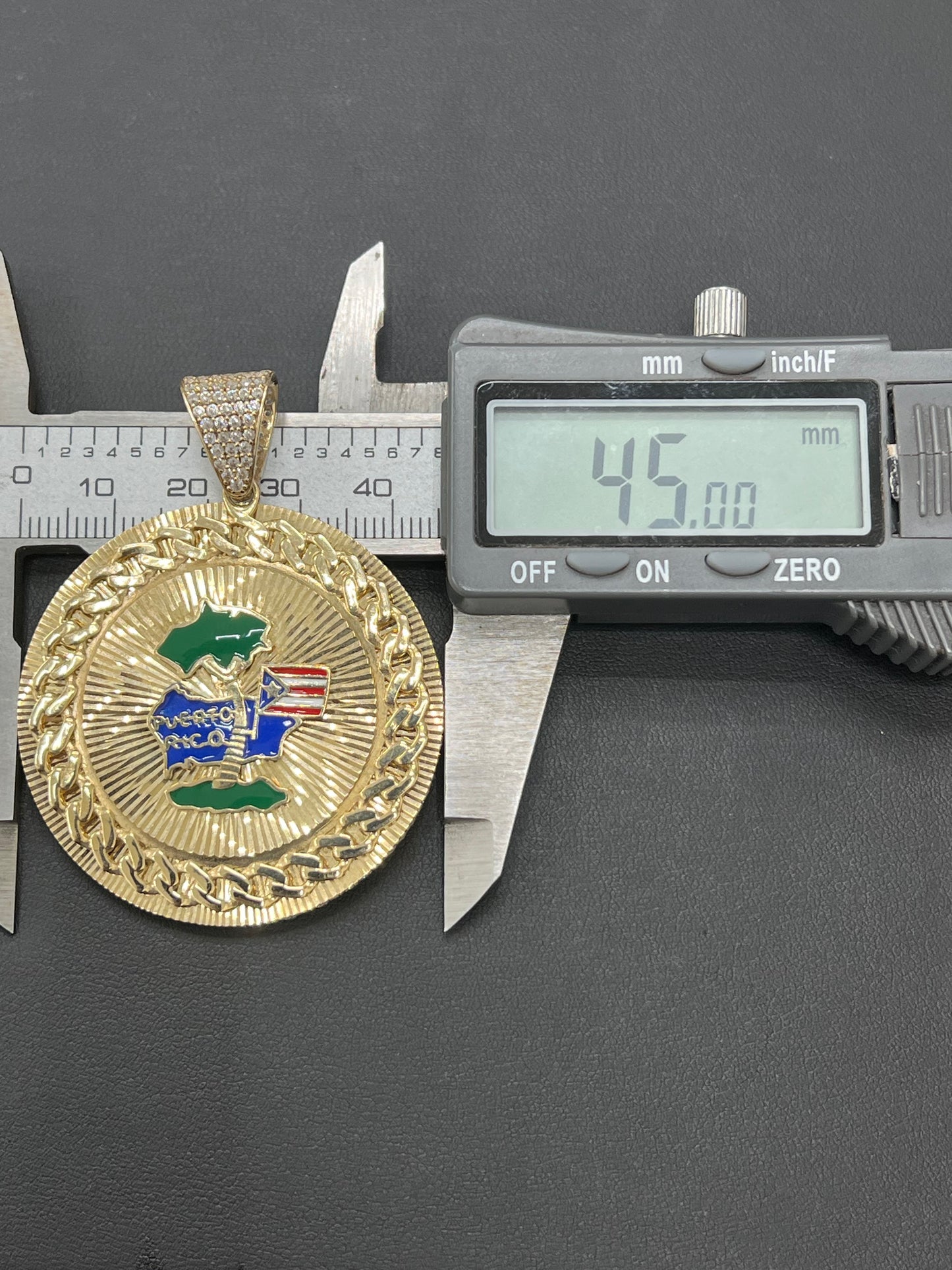 Gold 10k PR pendant